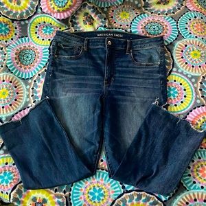 American Eagle hi-rise crop flare. short inseam